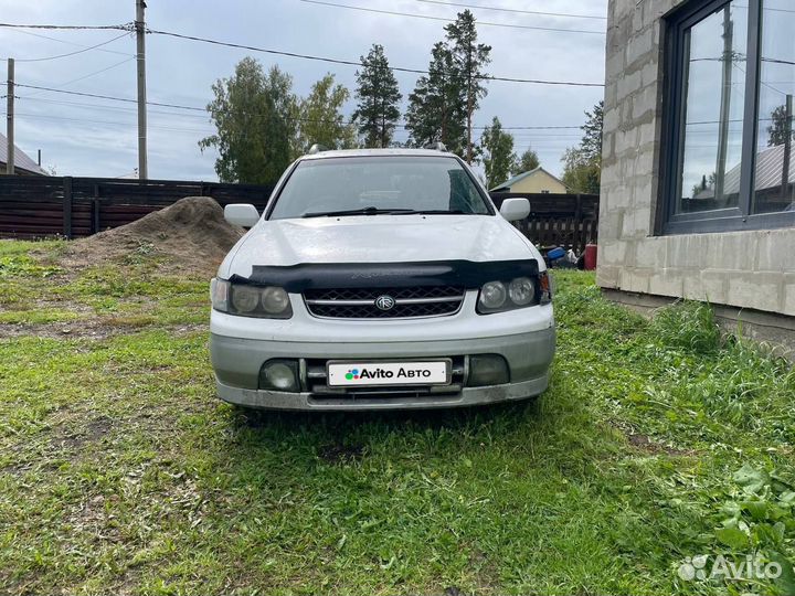 Nissan R Nessa 2.0 AT, 1998, 200 000 км