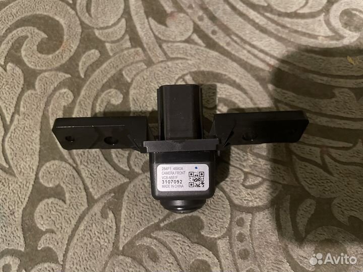 Передняя камера Nissan