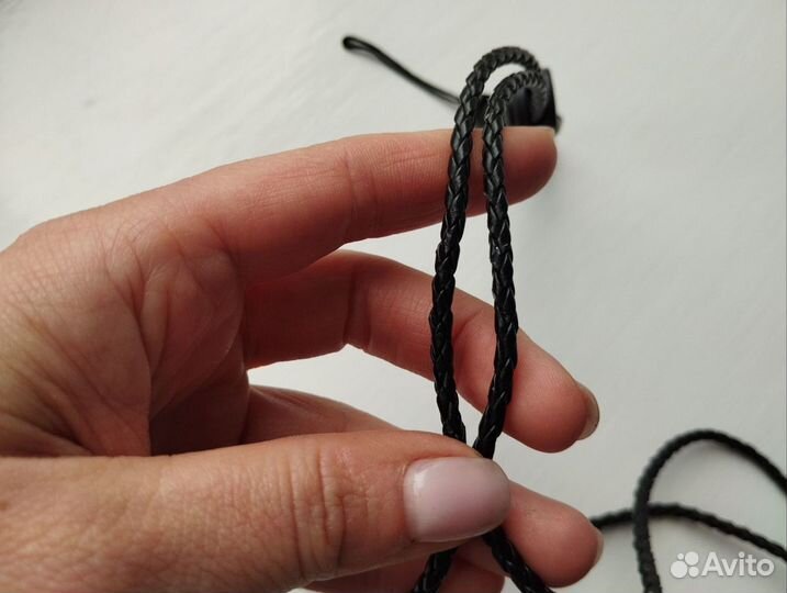 Кожаный шнурок для ношения телефона на шее