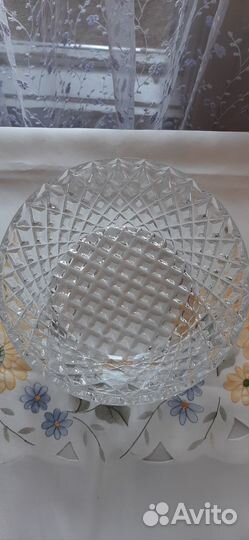 Хрустальная конфетница