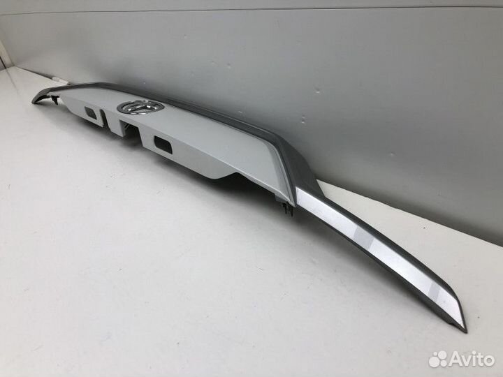 Накладка двери багажника Toyota RAV4 5 (XA50)