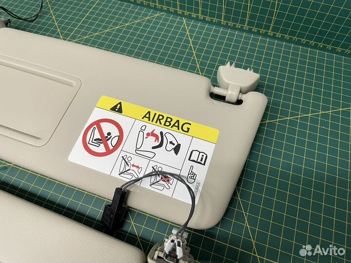 Козырек солнцезащитный Skoda Superb III