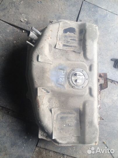 Бензобак Nissan Primera P12 P11 P10