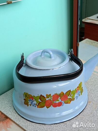 Чайник эмалированный СССР новый