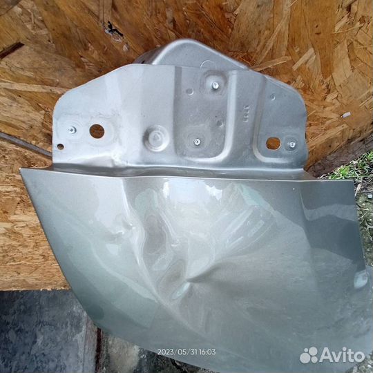 Правое крыло на LADA xray