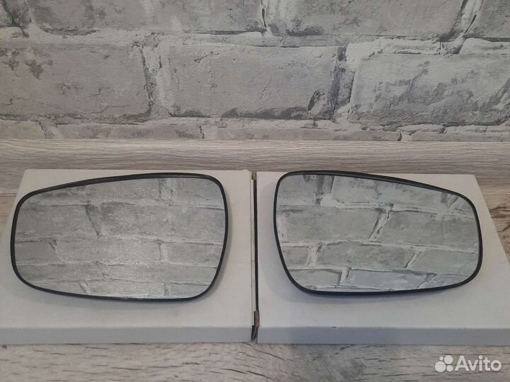 Зеркальный элемент Hyundai Solaris 2010-2017