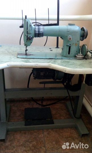 Швейная машина