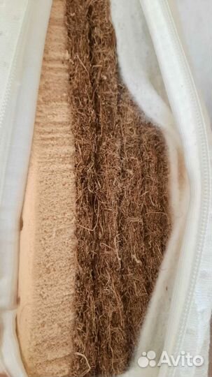 Детская кровать с маятником и ящиком. С матрасом