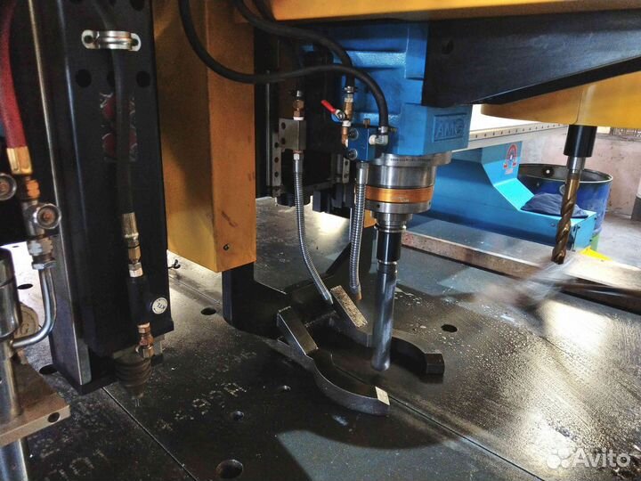 Машина плазменной резки с возможностью сверления