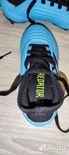 Бутсы adidas predator ориг-е детские. Размер 28