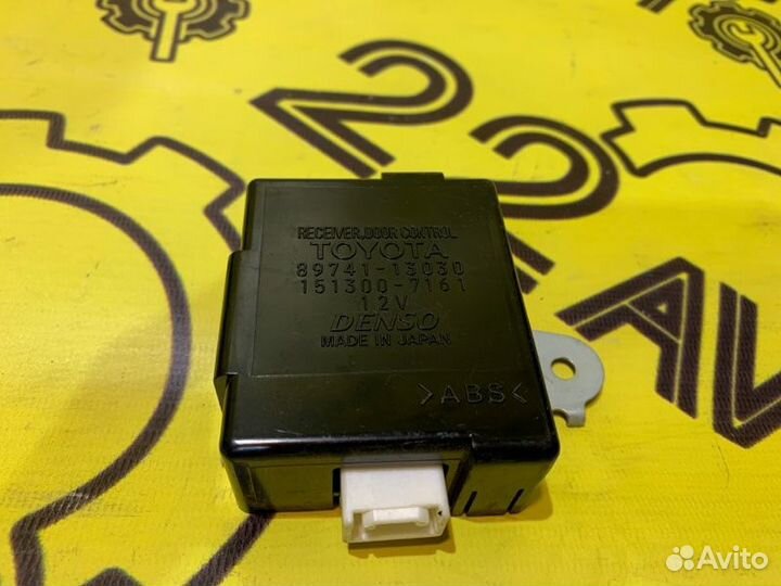 Блок управления дверьми Toyota Corolla Allex