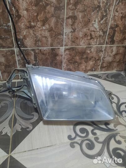 Фара правая мазда фамилия