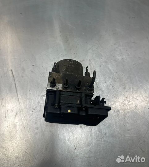 Блок абс 0265800490 Subaru Forester SG 2006 - 2008 года