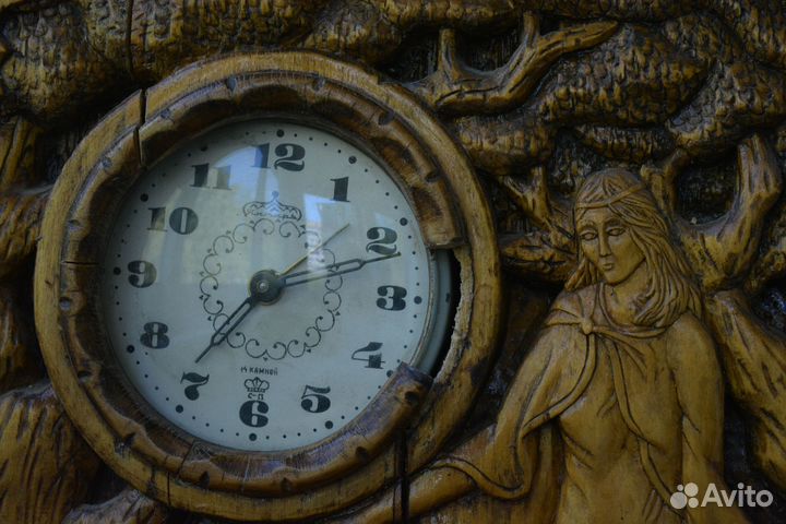 Часы настольные деревянные старые