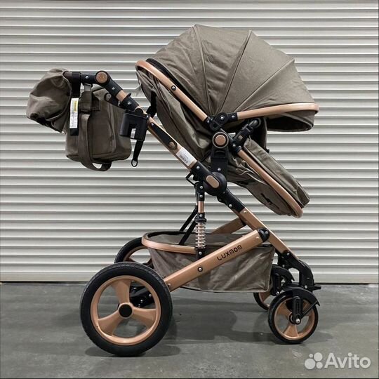 Прогулочная коляска Luxmom