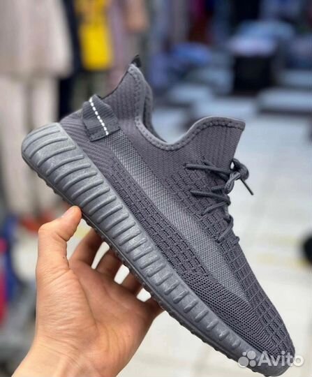 Кроссовки мужские 43 размер