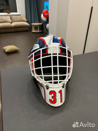 Вратарский шлем