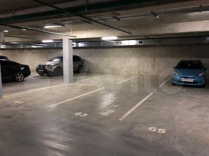 Машиноместо, 30 м²