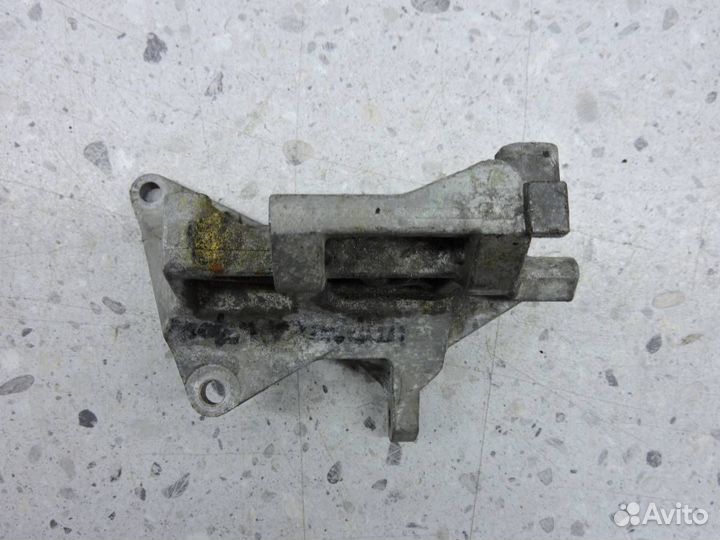 Кронштейн кондиционера Subaru Impreza G12 2007-201