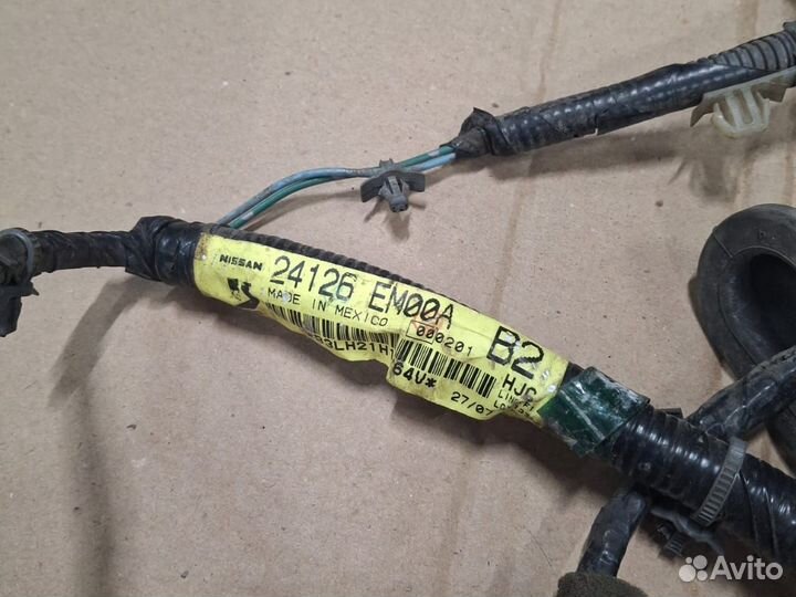 Проводка двери задняя правая Nissan Tiida C11