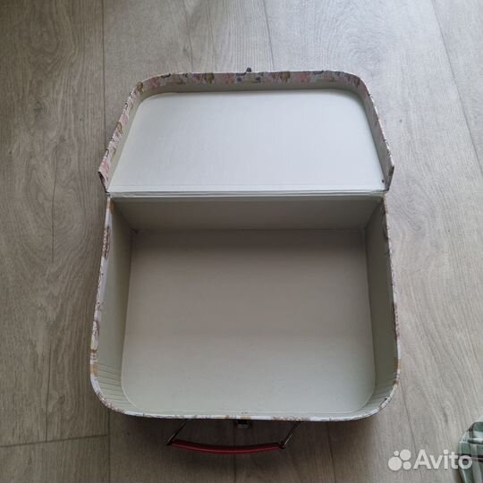 Коробка-чемодан 8,8/25/18,8