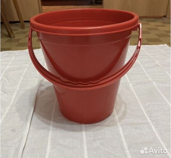 Большие пластиковые тазы и ведра 7л