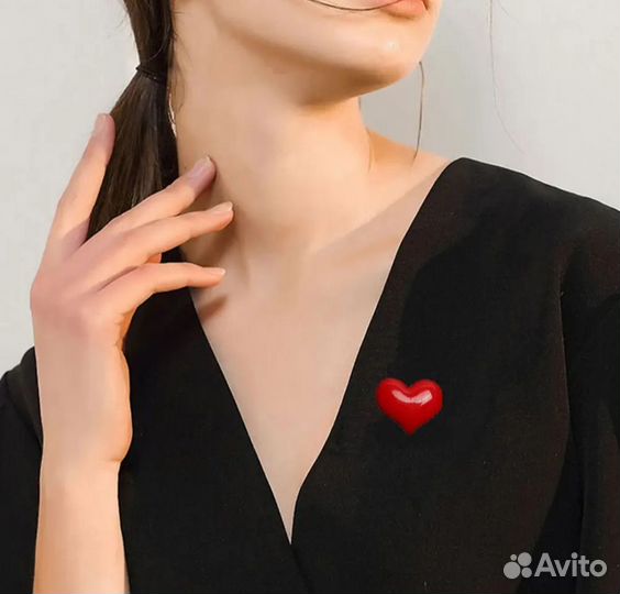 Парные романтичные броши сердечки