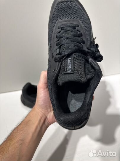 Adidas terrex 44