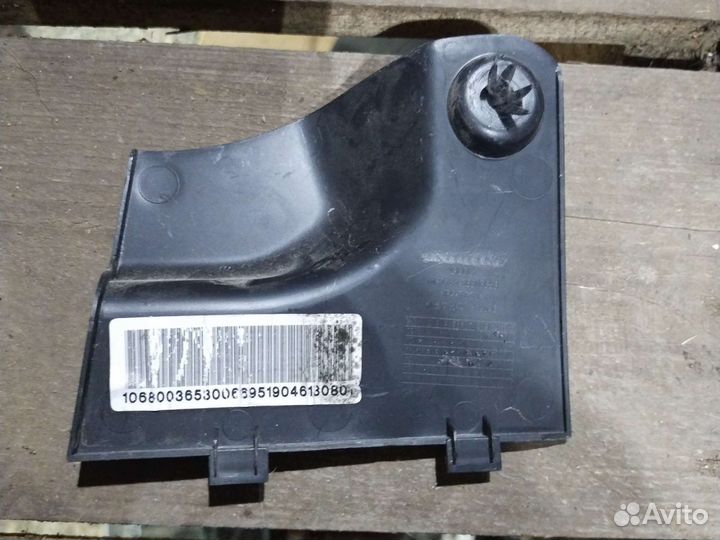 Накладка декоративная Geely Emgrand EC7 06803653