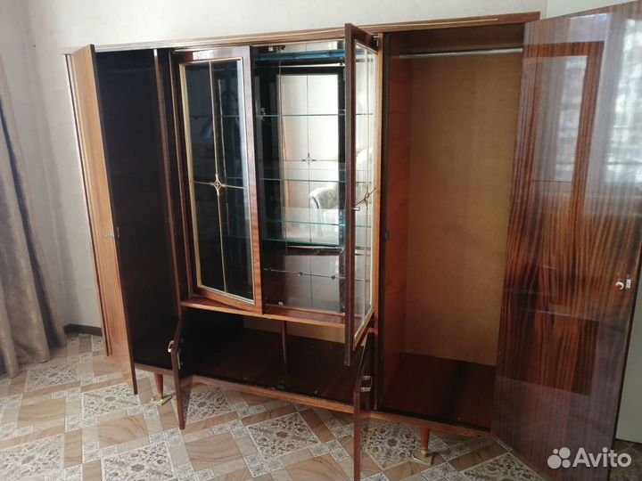 Шкаф сервант хельга СССР