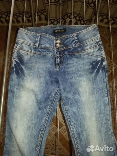 Джинсы