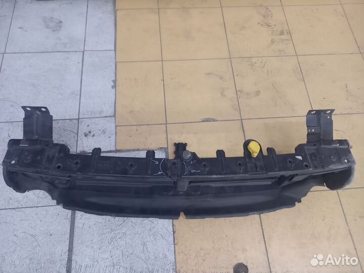 Передняя панель Volvo S90