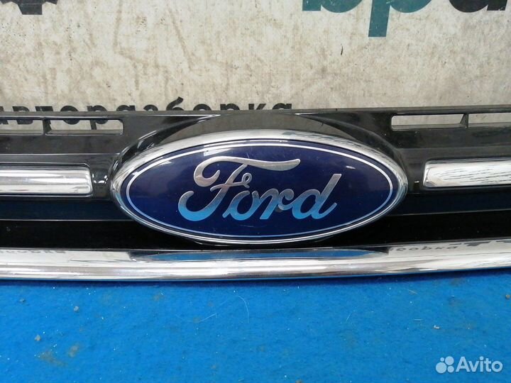 Решетка радиатора CV44-8150-ADW Ford Kuga II