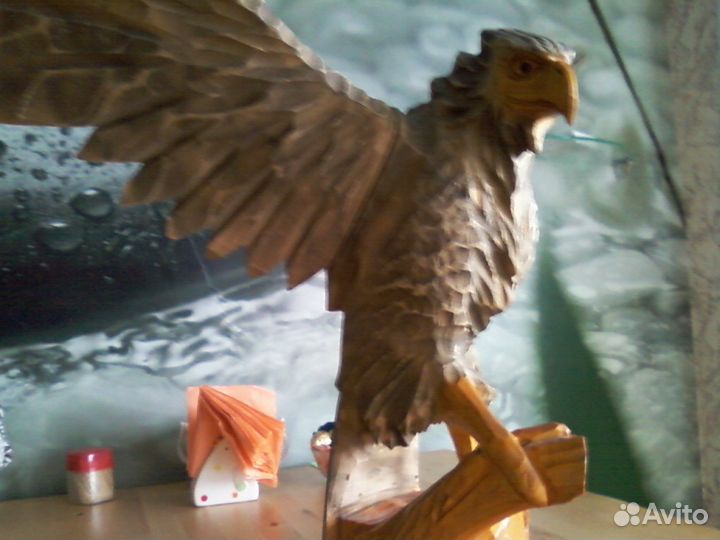 Орел деревянный ручной работы