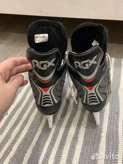 Коньки хоккейные, 38 размер