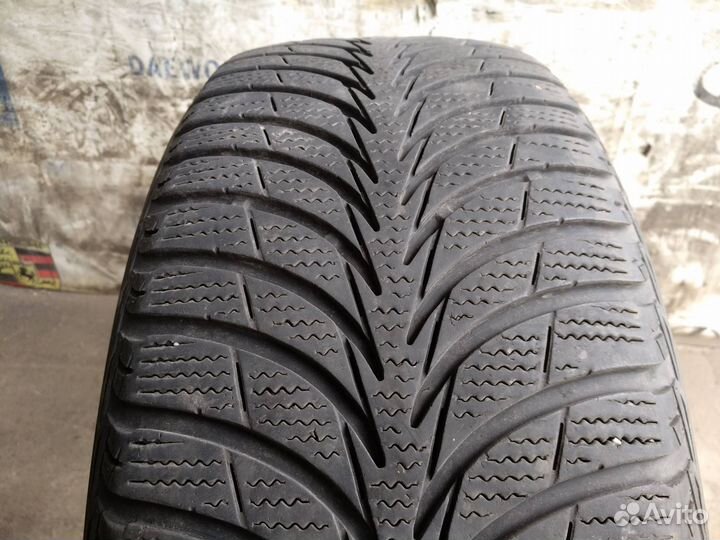Goodyear UltraGrip Ice+ 215/55 R17 98T