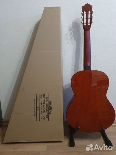 Классическая гитара Yamaha c40 новая(матовая)