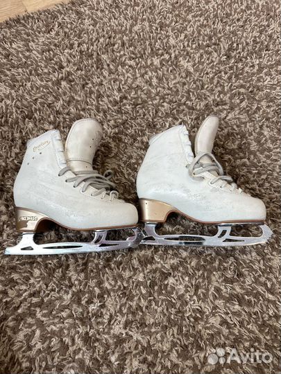 Коньки фигурные Edea Overture 215