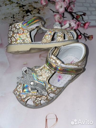 Босоножки для девочки
