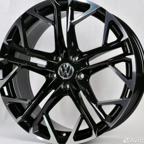 Литые диски Powcan 8×R18 5×112