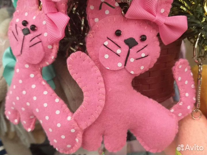 Кролики и коты-символы года.Ручная работа