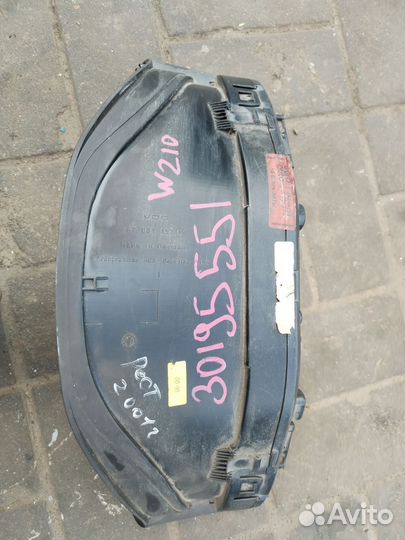 Щиток приборов мерседес w210 2001г/Mercedes w210