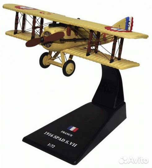 Модели самолетов 1-72, 1-100, В сборе, окрашены