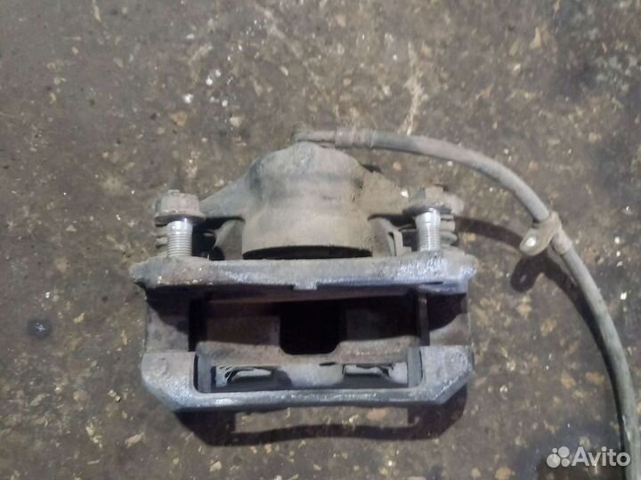 Honda cr-v 3 суппорт передний правый