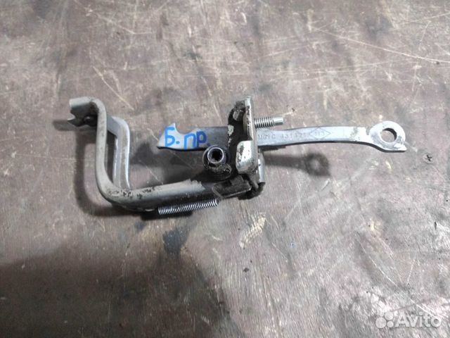 Ограничитель двери багажника (LADA) Largus