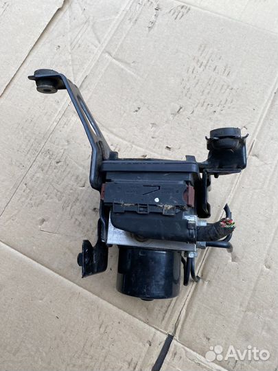 Блок ABS на Opel Astra H