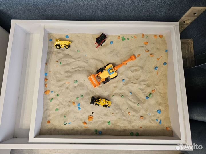 Детский столик-песочница