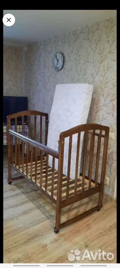 Детская кроватка с матрасом как новая