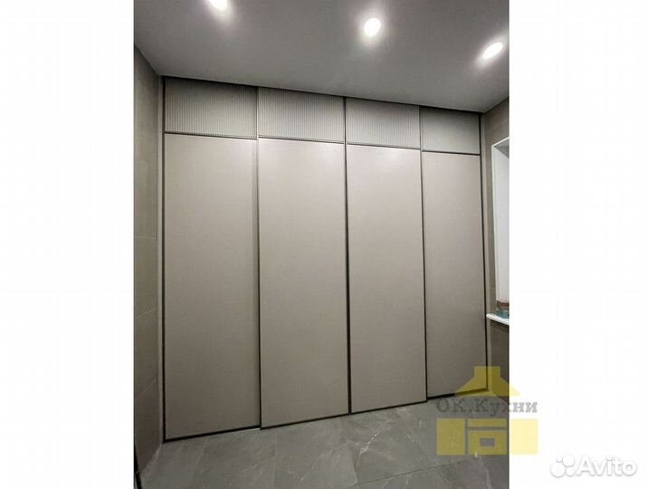 Встраиваемый шкаф