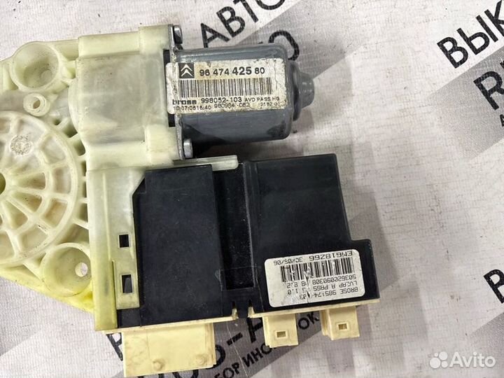 Моторчик стеклоподъемника передний правый Citroen